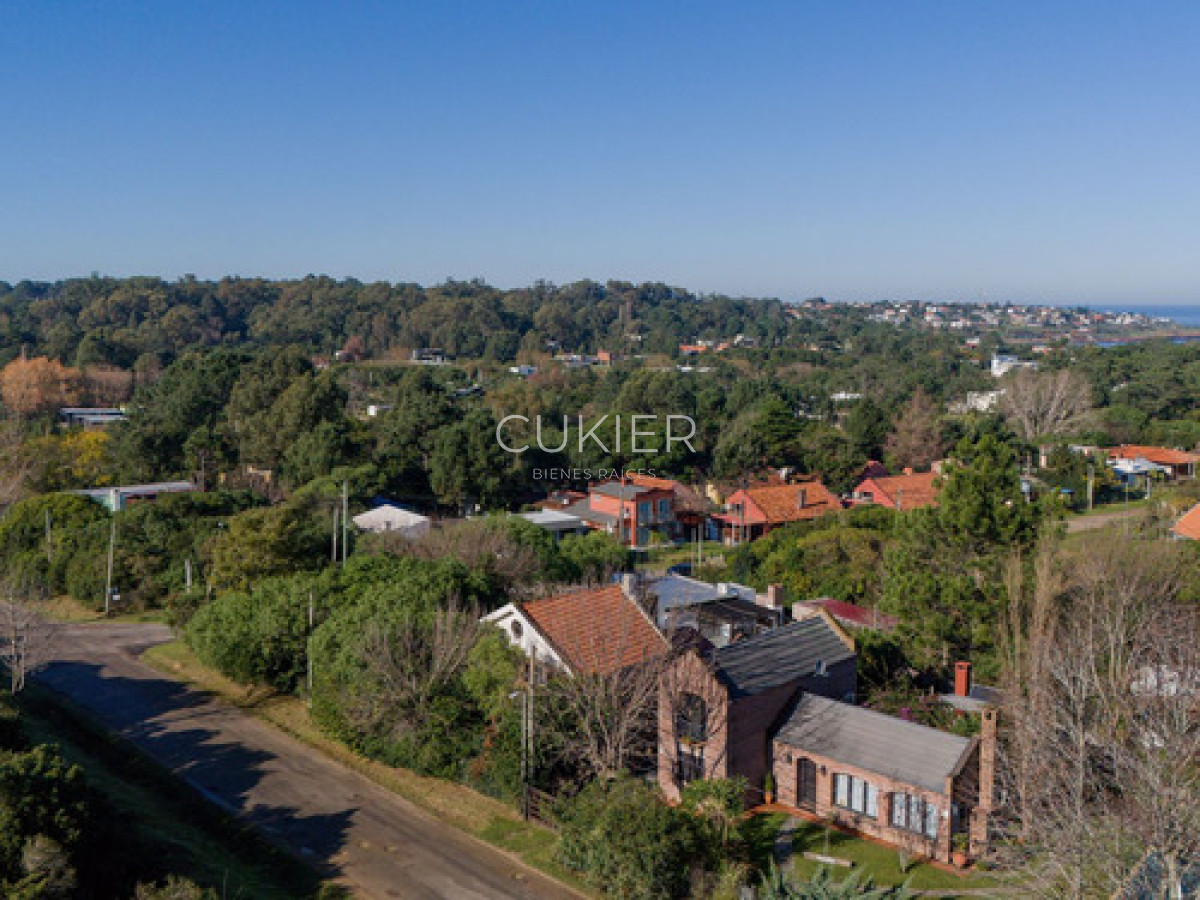 Casa ID.4631 - Venta - Casa 4 Dormitorios San Francisco Piriapolis.