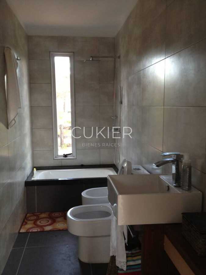 Casa ID.2398 - CASA  ALQUILER DE TEMPORADA 3 DORMITORIOS CON PISCINA EN MONTOYA - LA BARRA