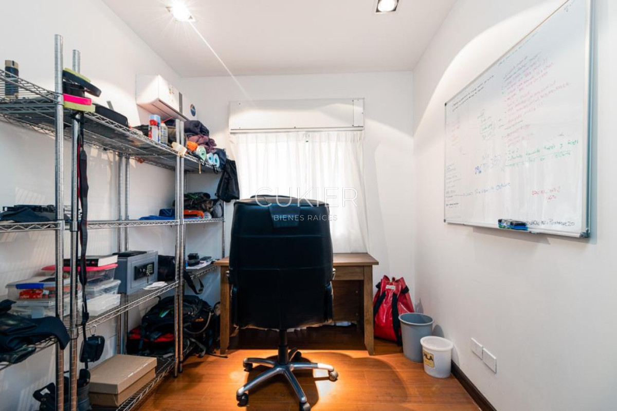 Casa ID.1778 - Alquiler anual y venta de espectacular casa de 5 dormitorios y piscina en cantegril Punta del Este