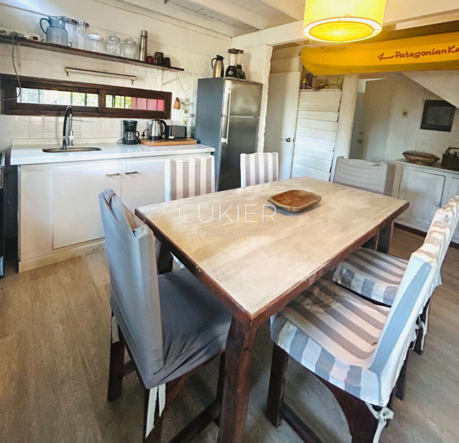 Casa ID.5325 - Se vende chalet a 150 metros del mar en Ocean Park, 3 dormitorios,2 baños.
