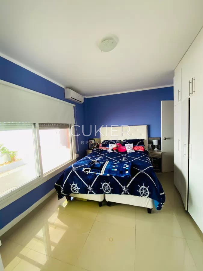 Casa ID.2472 - Alquiler Anual Chalet 4 dormitorios con piscina