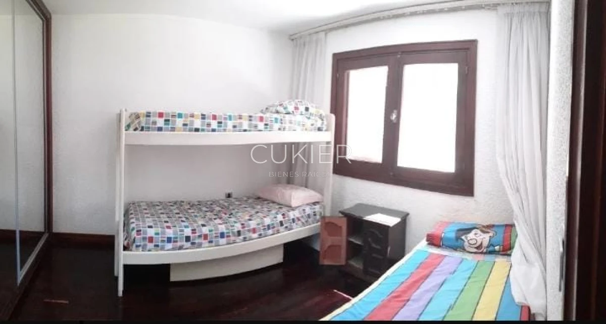 Casa ID.1322 - Alquiler temporada casa 4 dormitorios en Lugano Punta del Este