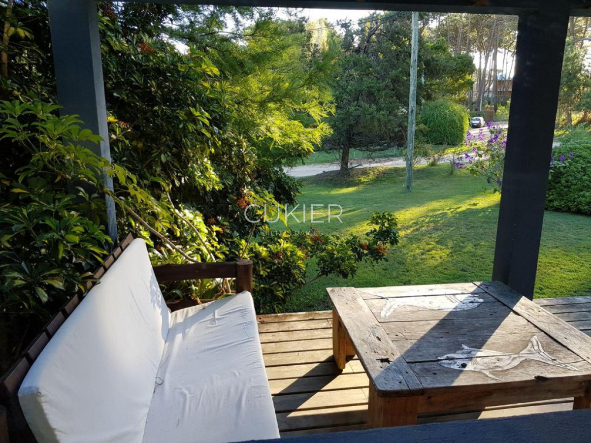 Casa ID.1339 - Venta, alquiler anual y temporada de casa 3 dormitorios con Pisicna en la Barra