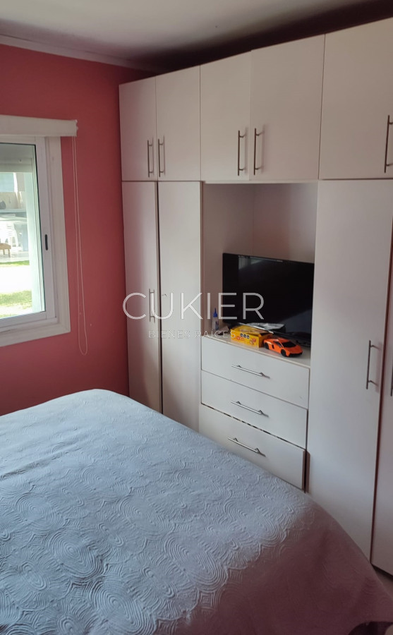 Casa ID.2472 - Alquiler Anual Chalet 4 dormitorios con piscina