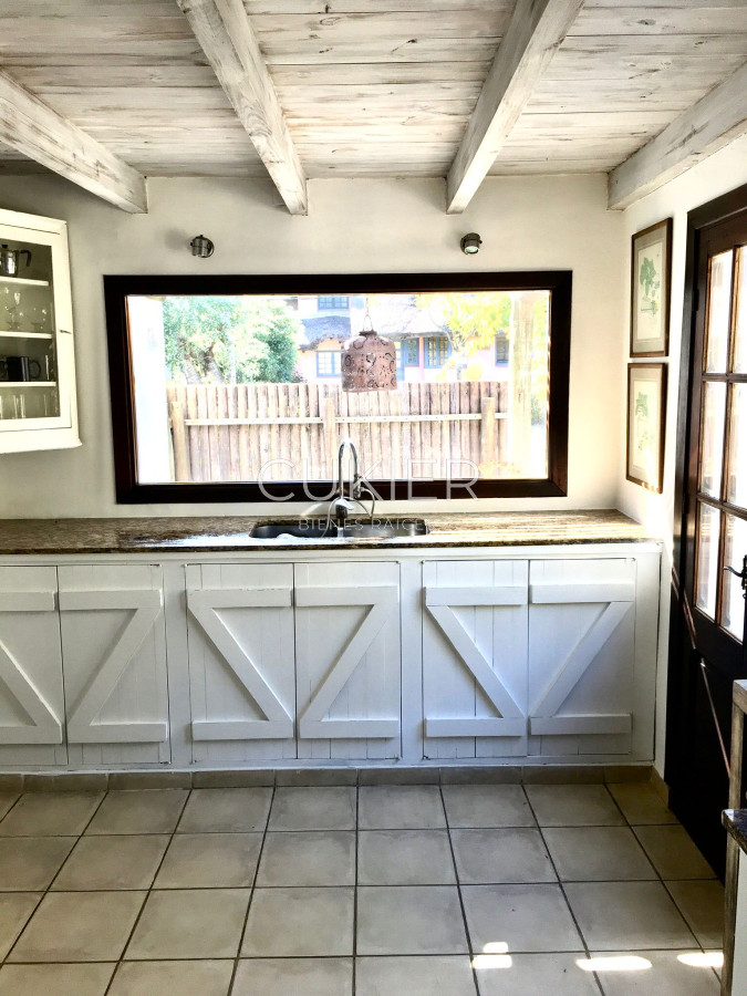 Casa ID.2488 - casa en la barra