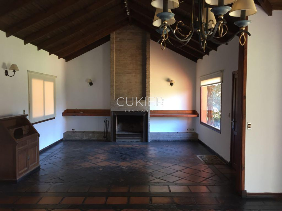 Casa ID.1870 - Alquiler anual de casa 3 dormitorios en las delicias Punta del Este