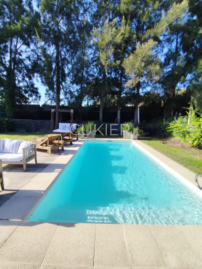 Casa ID.5257 - Venta de casa 4 dormitorios en La residence barrio privado Punta del este 