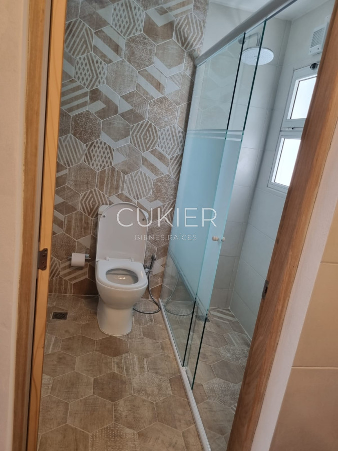 Casa ID.498 - Alquiler anual de casa 4 dormitorios con piscina en Pinares Punta del este 