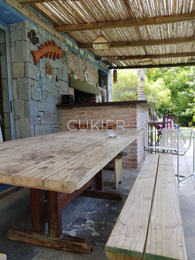 Casa ID.1339 - Venta, alquiler anual y temporada de casa 3 dormitorios con Pisicna en la Barra