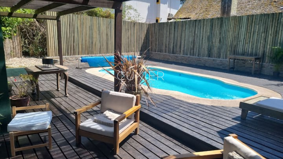 Casa ID.2853 - Alquiler temporada casa en Pinares con piscina climatizada 