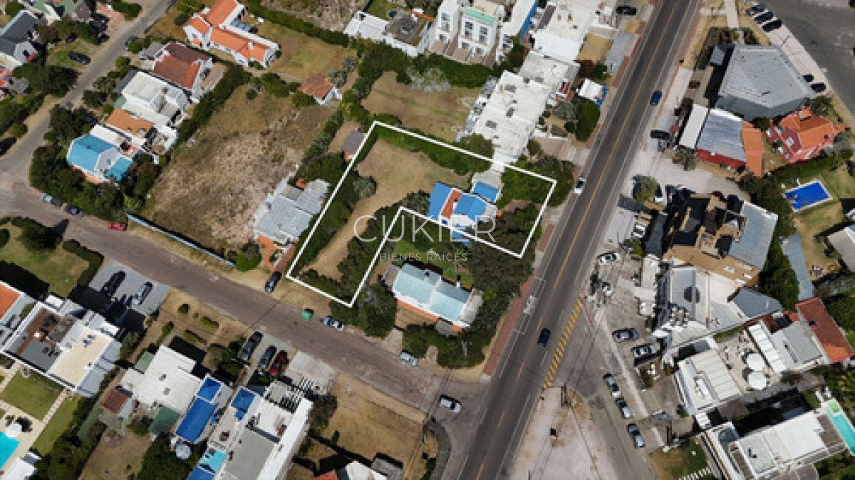Casa ID.4616 - Venta Casa 3 Doemitorios La Barra Punta Del Este