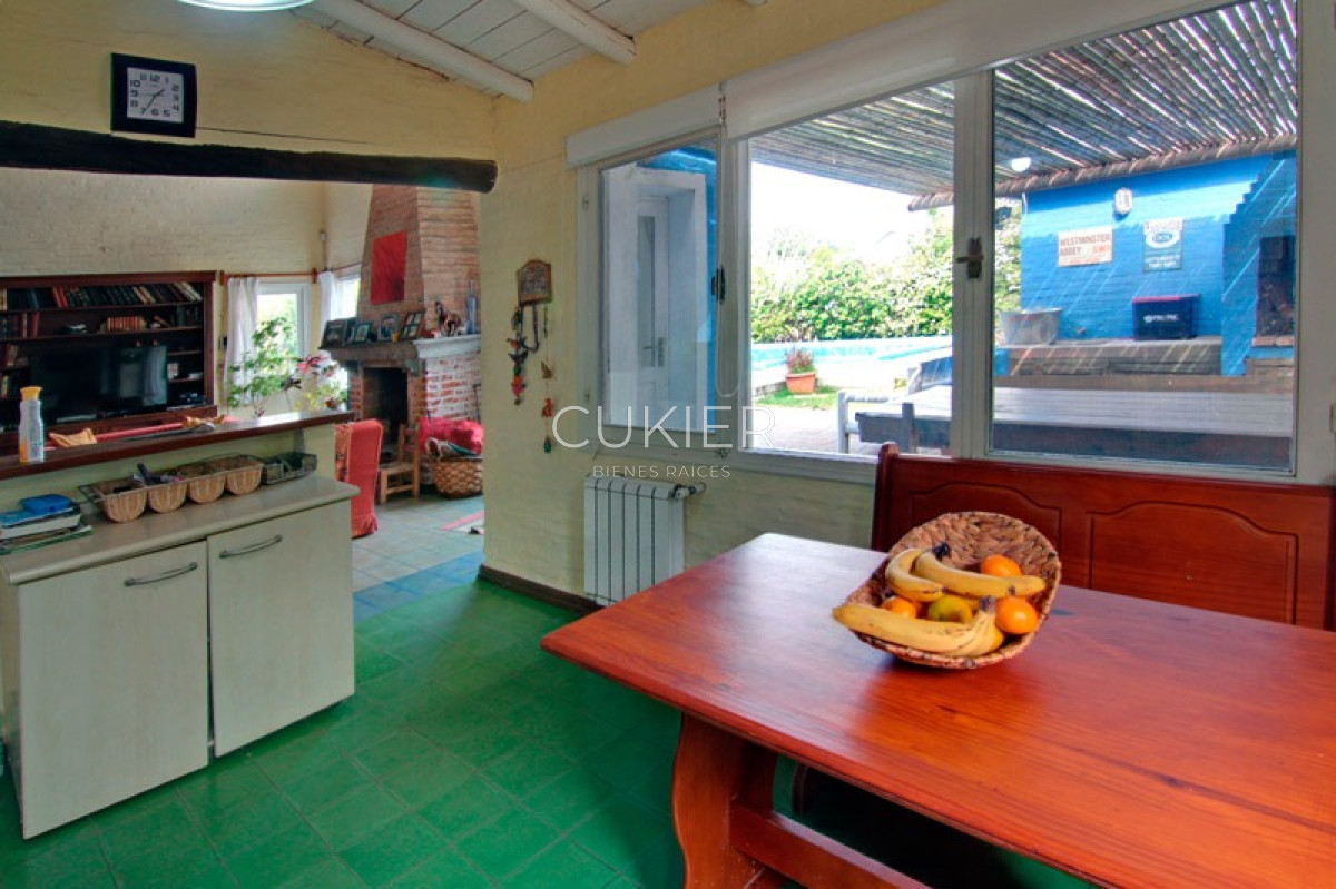 Casa ID.2623 - Venta y alquiler anual de casa 3 dormitorios en la Barra 