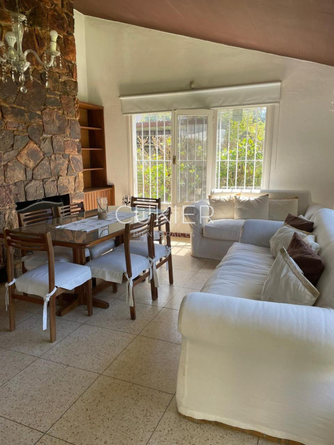 Casa ID.4757 - Alquiler anual casa 3 dormitorios en excelente zona de servicios Aidy Grill