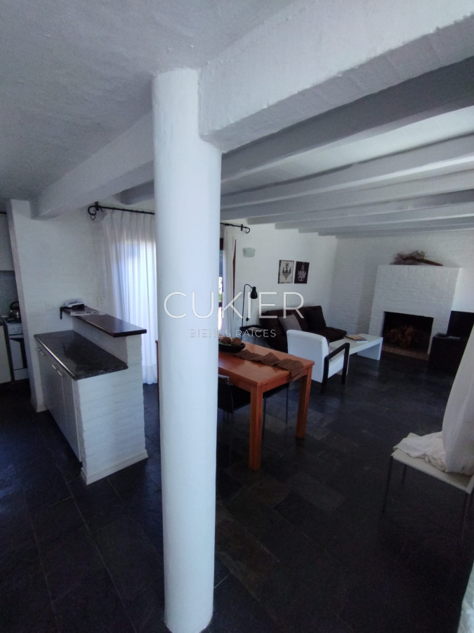 Casa ID.2615 - Alquiler anual de casa 2 dormitorios en barrio privado Pinares 