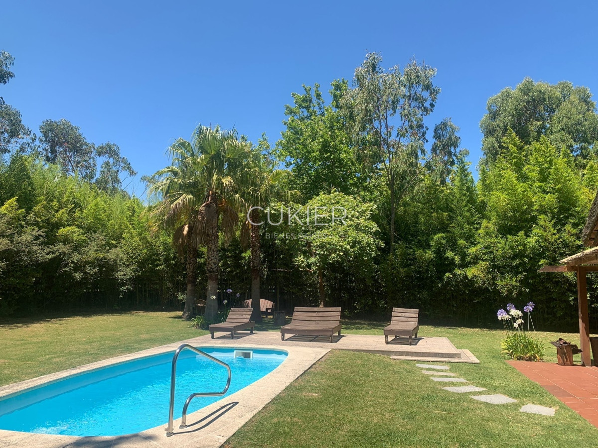 Casa ID.2870 - Alquiler de Temporada Casa  4 dormitorios con piscina en La Barra