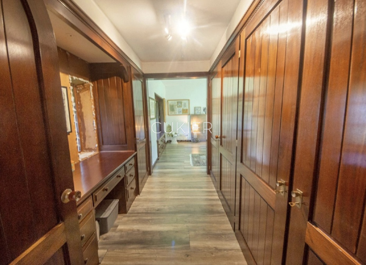 Casa ID.4220 - Venta y alquiler temporada y anual de espectacular casa de 4 dormitorios en San Rafael a 300 m del mar