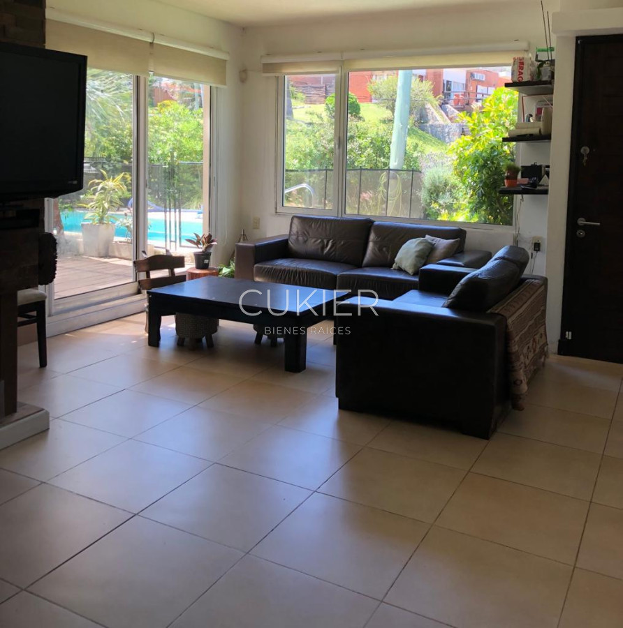 Casa ID.1414 - Alquiler invernal de casa 3 dormitorios y piscina en playa mansa Punta del Este