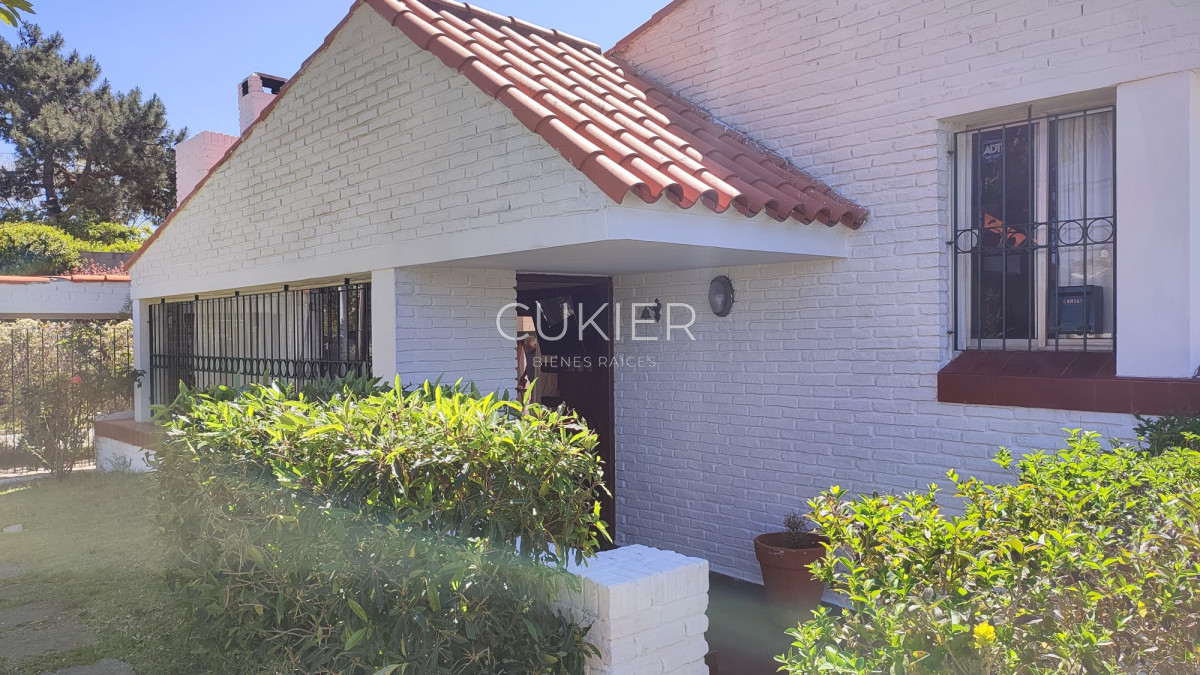 Casa ID.2494 - Alquiler febrero casa 3 dormitorios en Pinares 