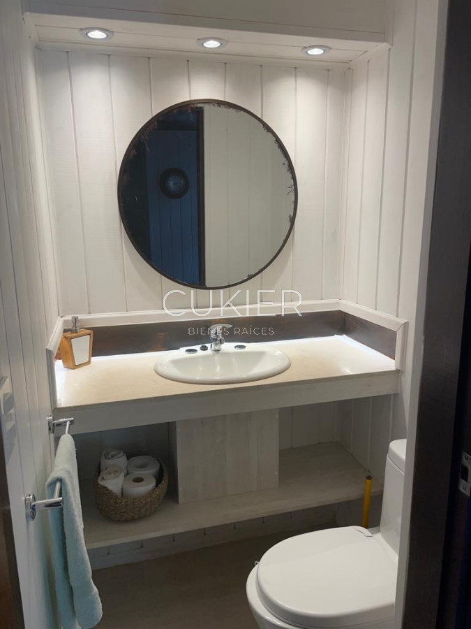 Casa ID.2422 - Alquiler anual y temporada de casa 4 dormitorios con piscina en Marly Punta del Este