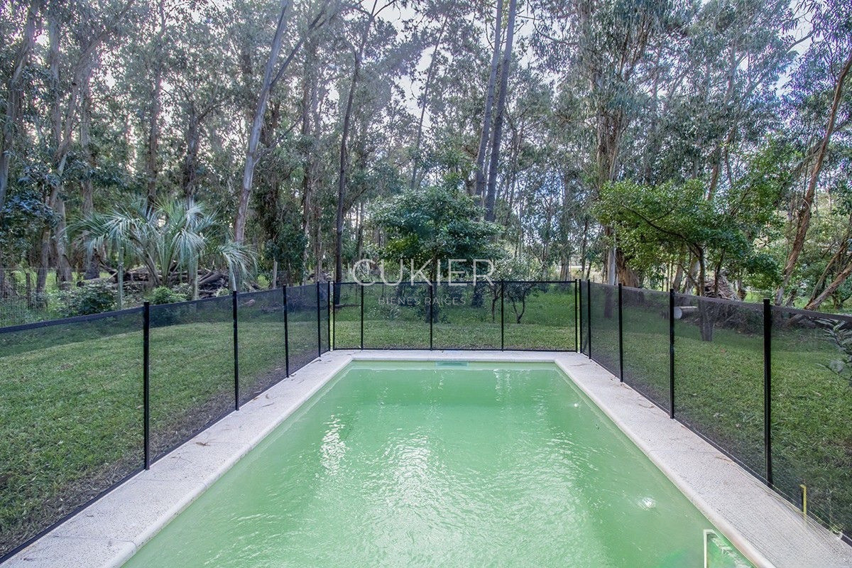 Casa ID.2867 - Venta y Alquiler anual casa 3 Dormitorios con piscina en Barra verde