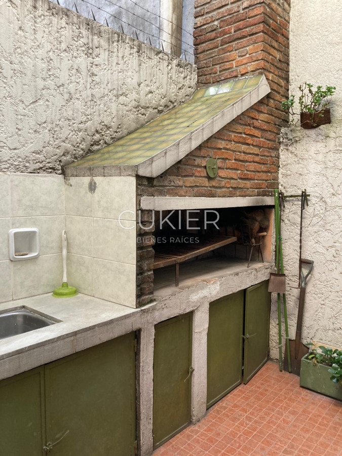 Casa ID.1814 - Casa en venta, 3 dormitorios, 3 baños en barrio Jacinto Vera.