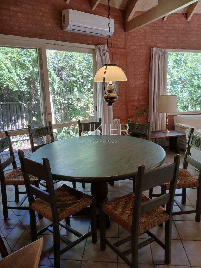 Casa ID.4765 - Alquier temporada de casas 4 dormitorios en la Arbolada barrio privado