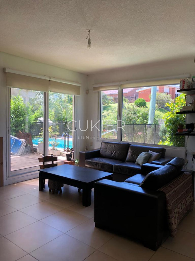 Casa ID.1414 - Alquiler invernal de casa 3 dormitorios y piscina en playa mansa Punta del Este