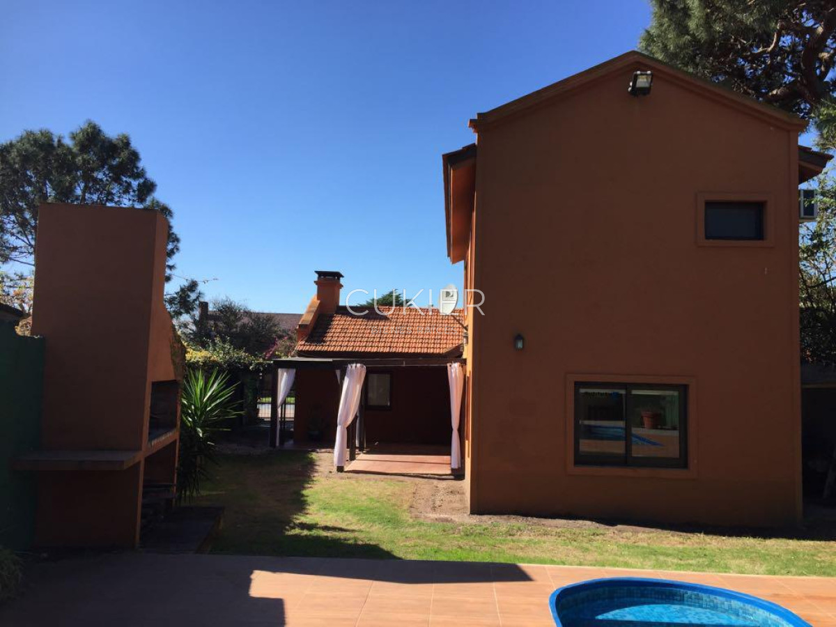 Casa ID.1870 - Alquiler anual de casa 3 dormitorios en las delicias Punta del Este