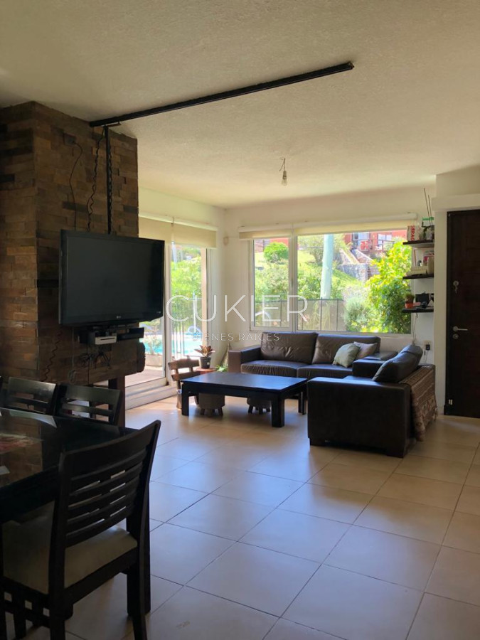 Casa ID.1414 - Alquiler invernal de casa 3 dormitorios y piscina en playa mansa Punta del Este