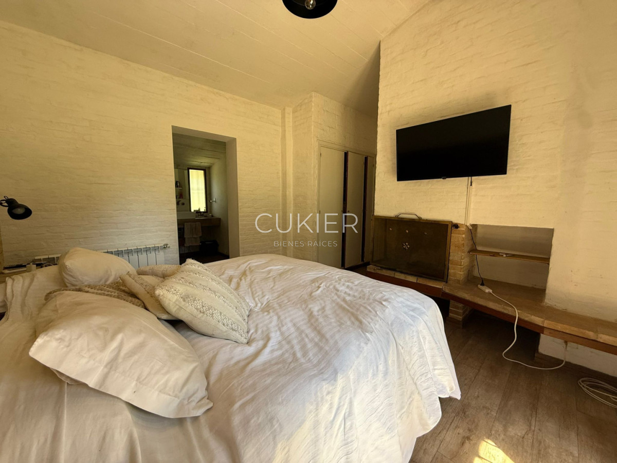 Casa ID.5228 - Alquiler anual de casa 3 dormitorios en zona de colegios Punta del Este