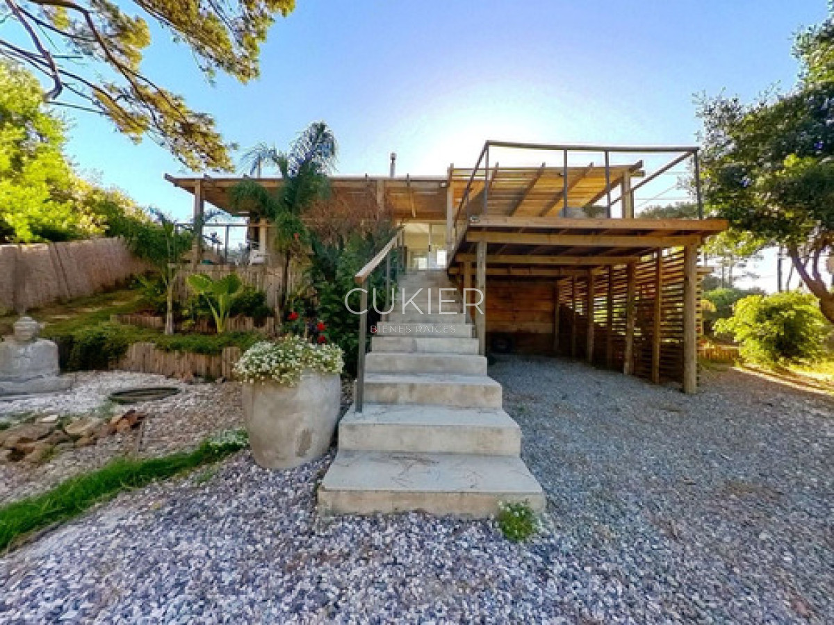 Casa ID.4626 - Venta Casa 3 Dormitorios Chihuahua Punta Del Este