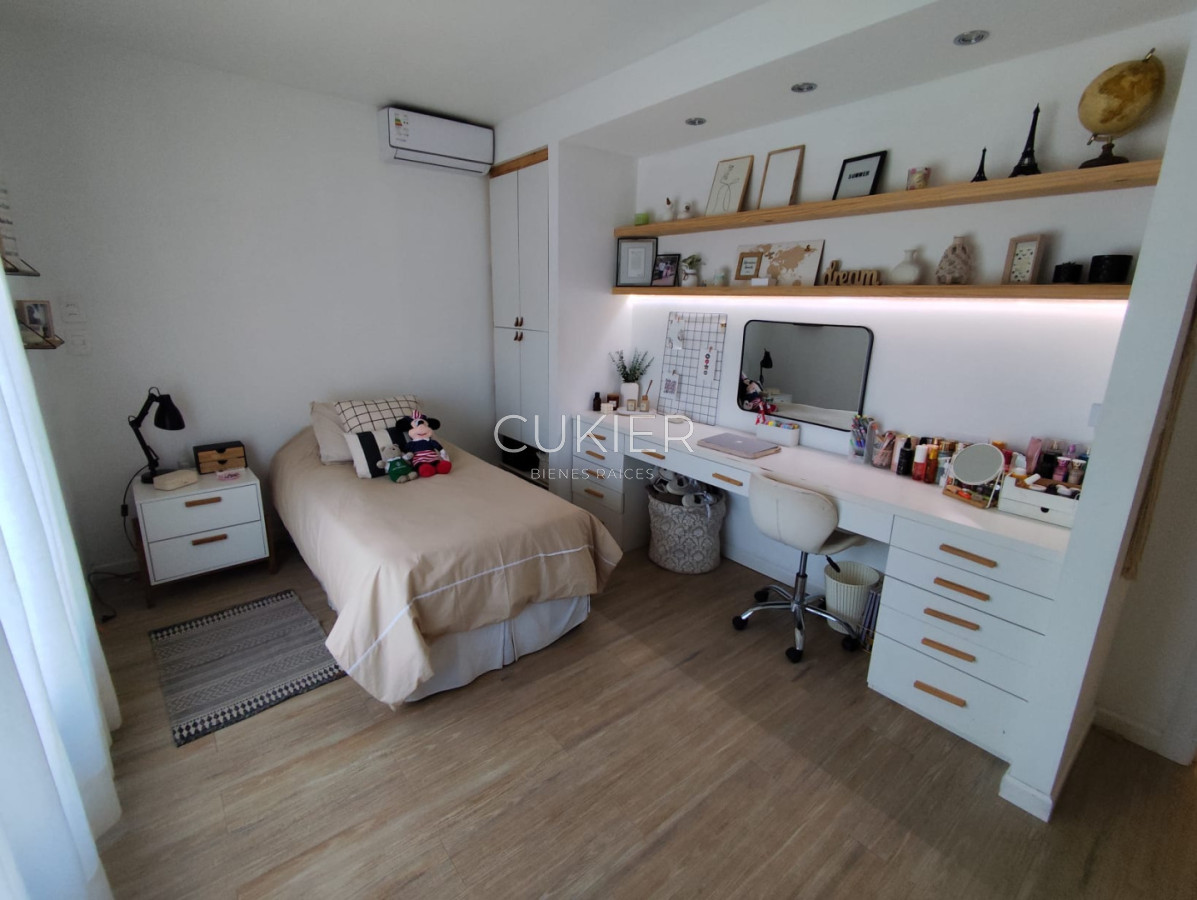 Casa ID.5257 - Venta de casa 4 dormitorios en La residence barrio privado Punta del este 