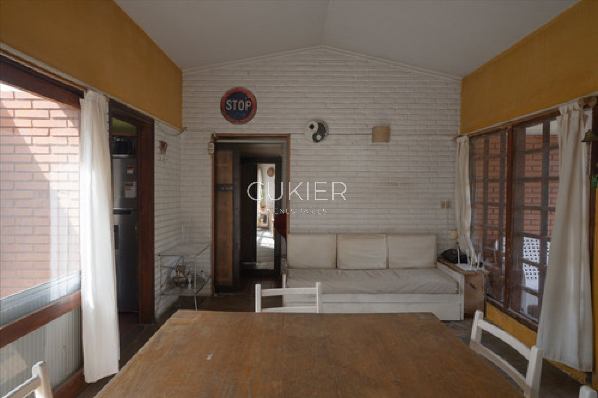 Casa ID.4637 - Venta Casa Tres Dormitorios en Lugano zona de colegios Punta del Este