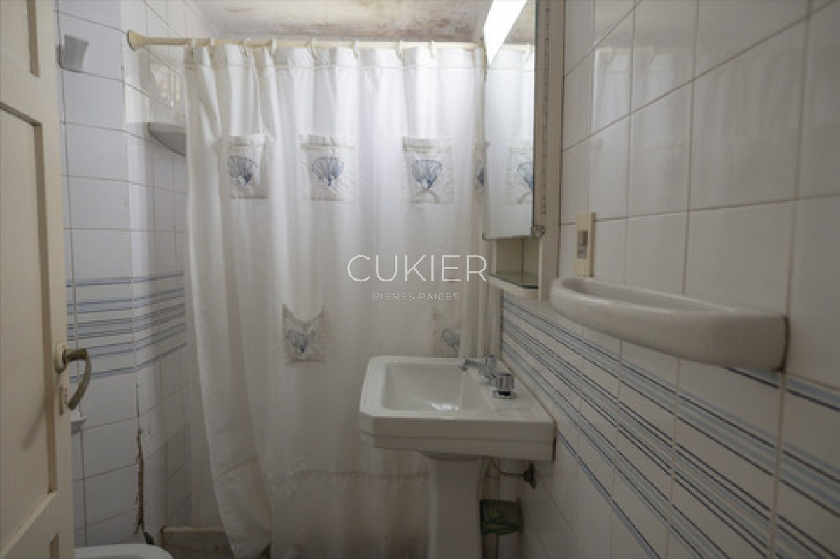 Casa ID.4637 - Venta Casa Tres Dormitorios en Lugano zona de colegios Punta del Este