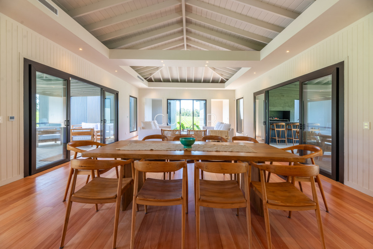 Casa ID.5206 - Venta y alquiler temporal de espectacular casa 4 dormitorios en barrio privado Puerto Quetzal en la barra Punte del este 