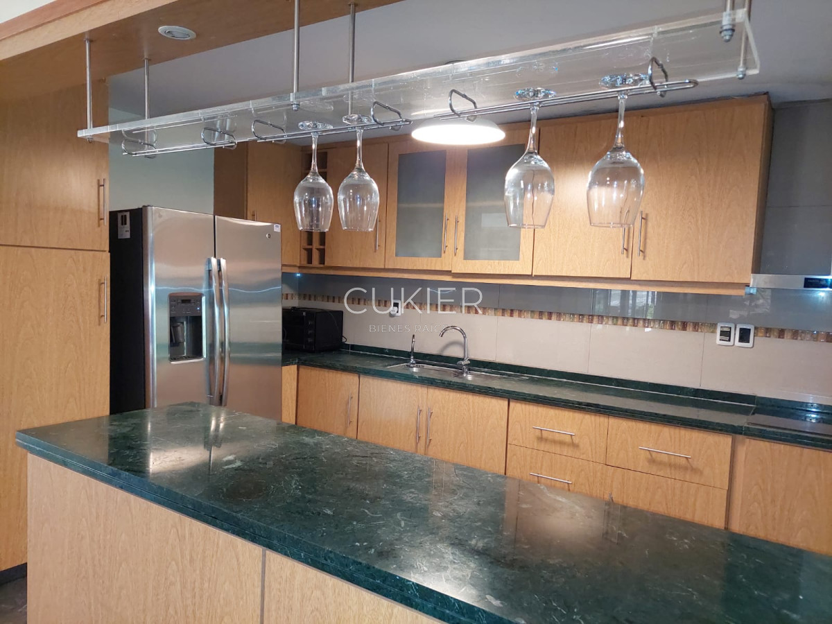 Casa ID.2545 - Alquiler Temporada Casa 7 Dormitorios + servicio Barrio Privado 