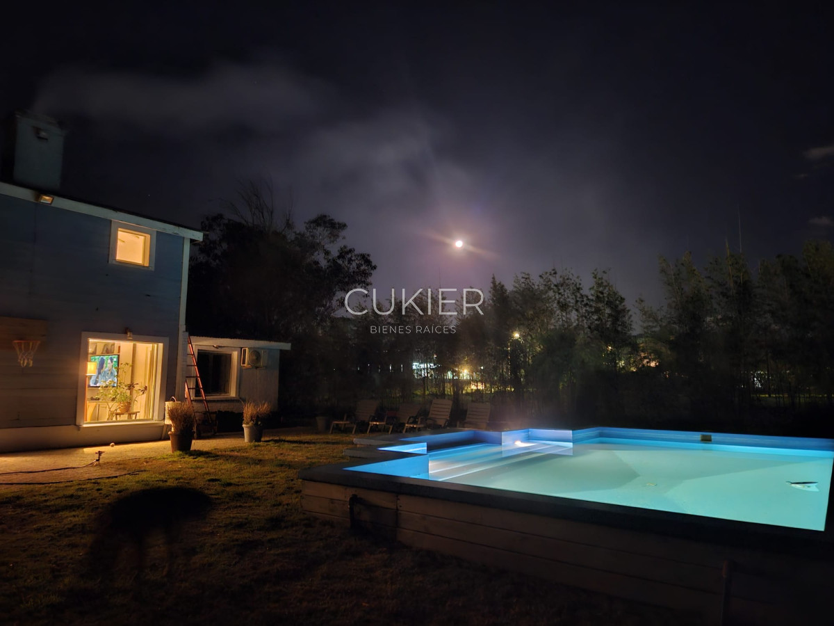 Casa ID.2623 - Venta y alquiler anual de casa 3 dormitorios en la Barra 