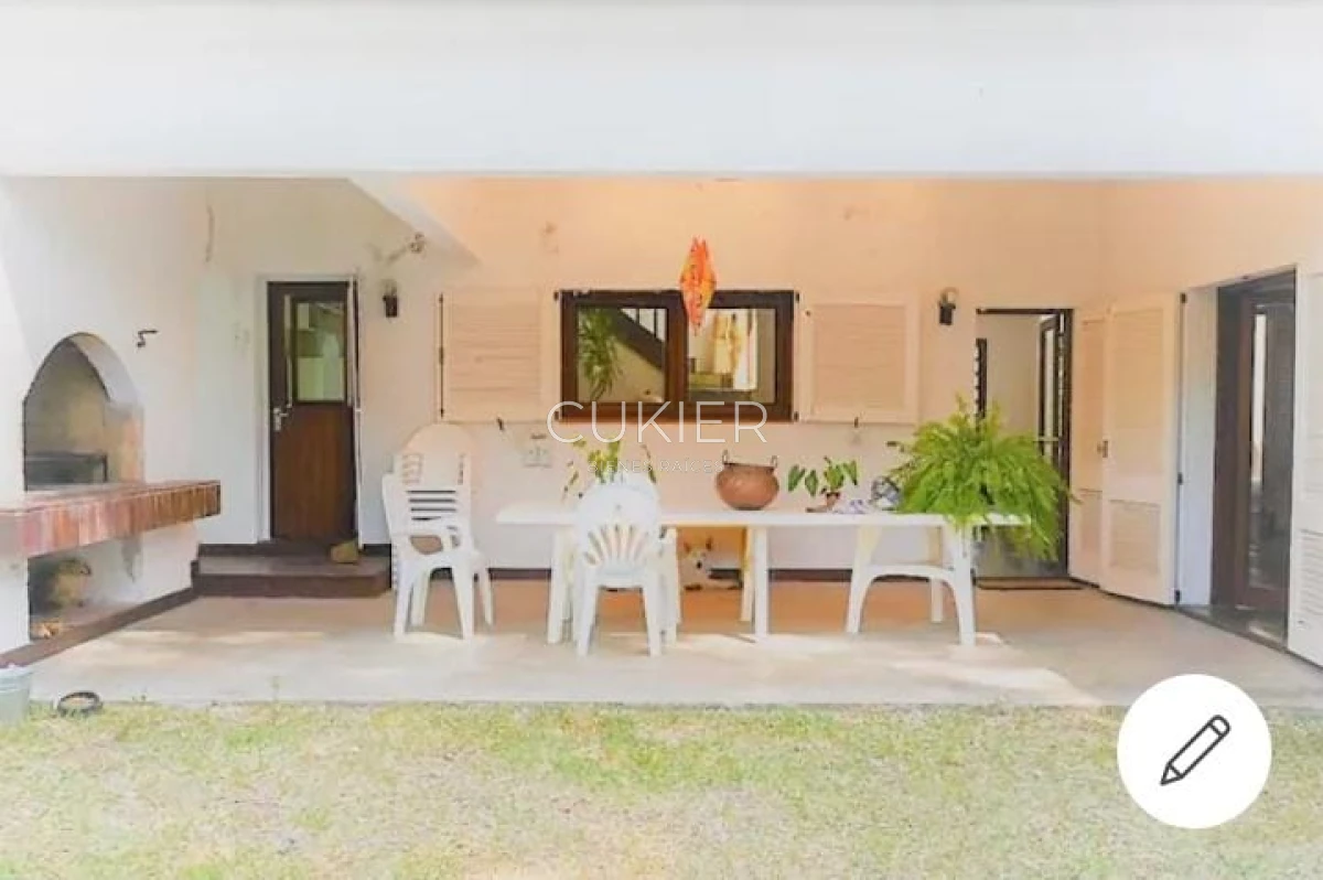 Casa ID.1322 - Alquiler temporada casa 4 dormitorios en Lugano Punta del Este