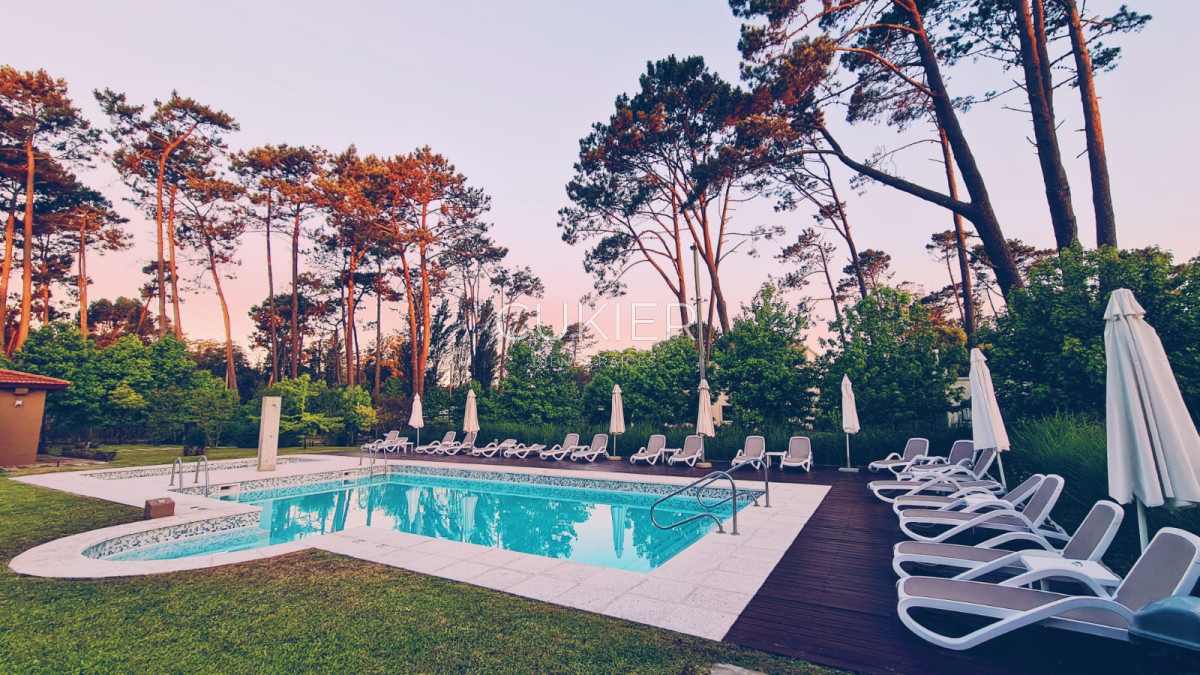 Casa ID.2615 - Alquiler anual de casa 2 dormitorios en barrio privado Pinares 