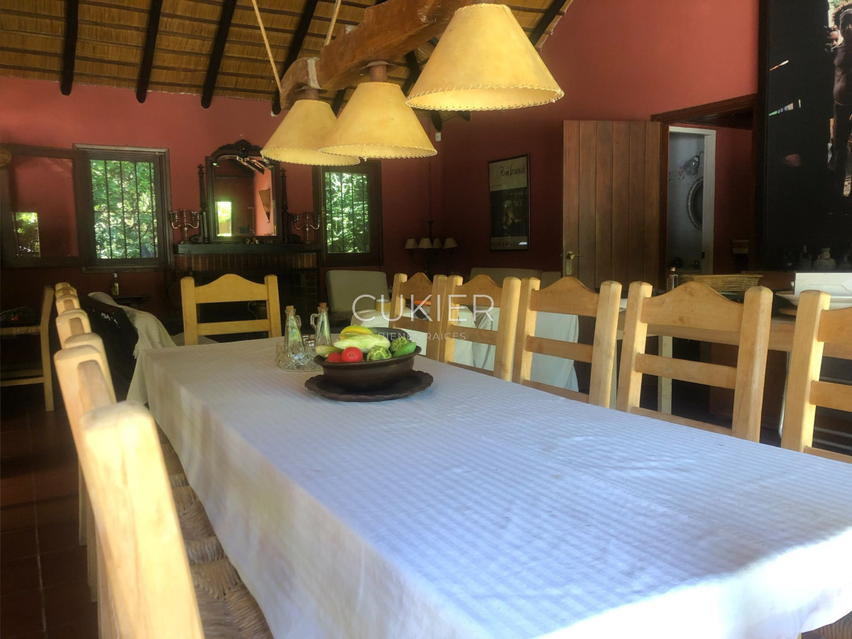 Casa ID.2870 - Alquiler de Temporada Casa  4 dormitorios con piscina en La Barra