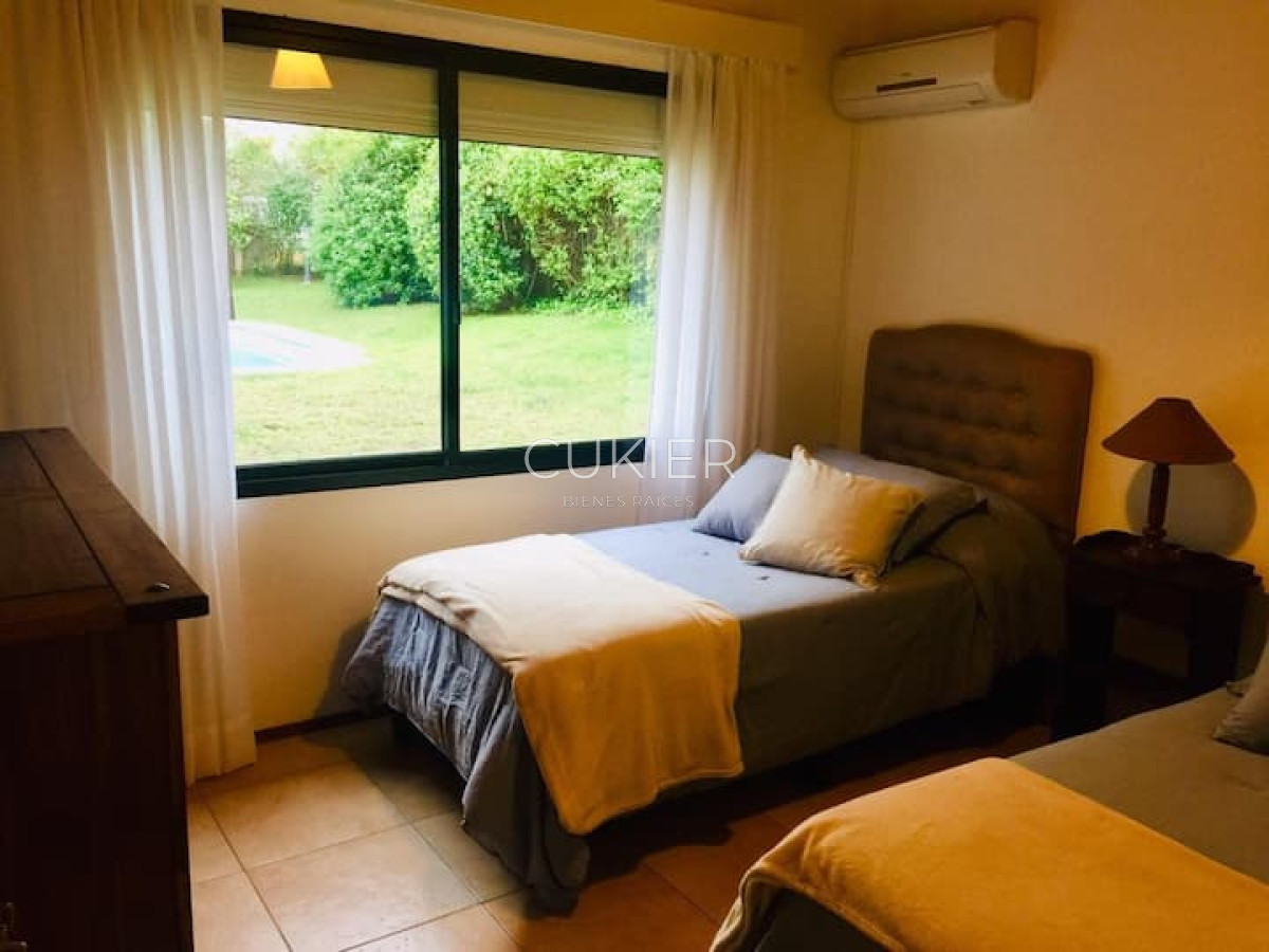 Casa ID.2853 - Alquiler temporada casa en Pinares con piscina climatizada 