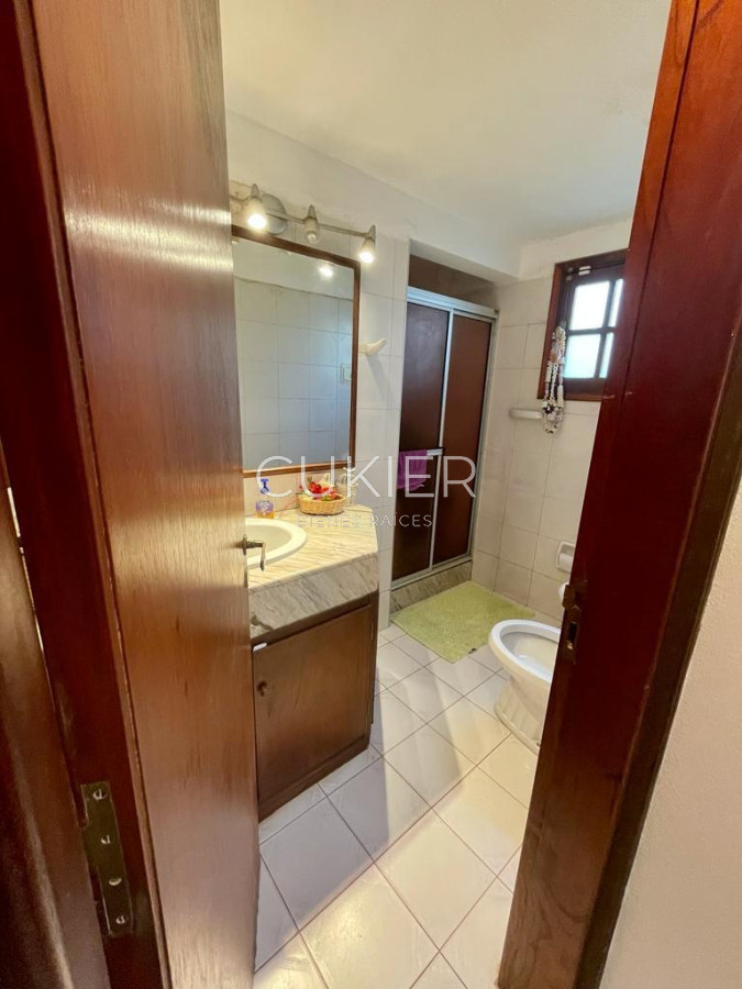 Casa ID.254 - Alquiler anual casa 4 dormitorios y Pisicna climatizada en Pinares