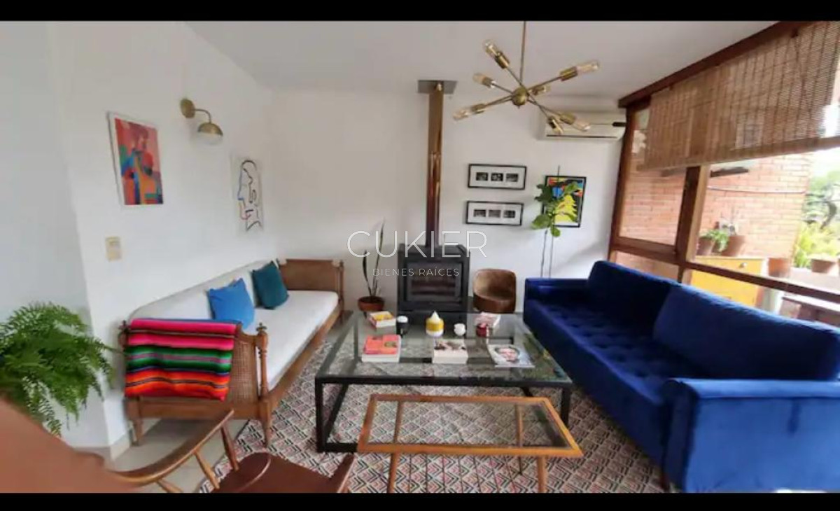 Casa ID.3462 - ALQUILER ANUAL DE CASA EN PLAYA MANSA 4 DORMITORIOS.