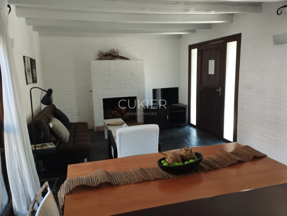 Casa ID.2615 - Alquiler anual de casa 2 dormitorios en barrio privado Pinares 