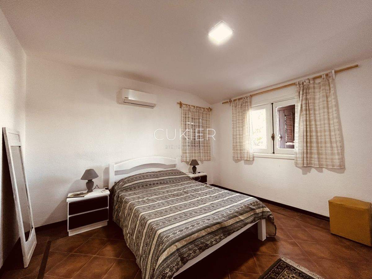 Casa ID.1424 - Alquiler anual casa 4 dormitorios en Playa Mansa Punta del Este