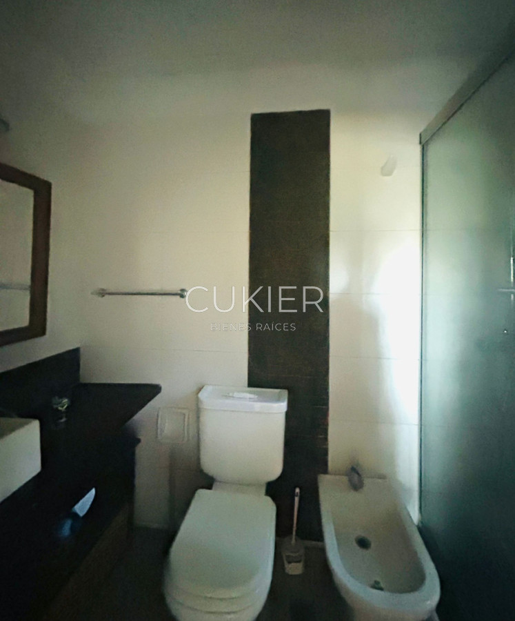 Casa ID.5325 - Se vende chalet a 150 metros del mar en Ocean Park, 3 dormitorios,2 baños.