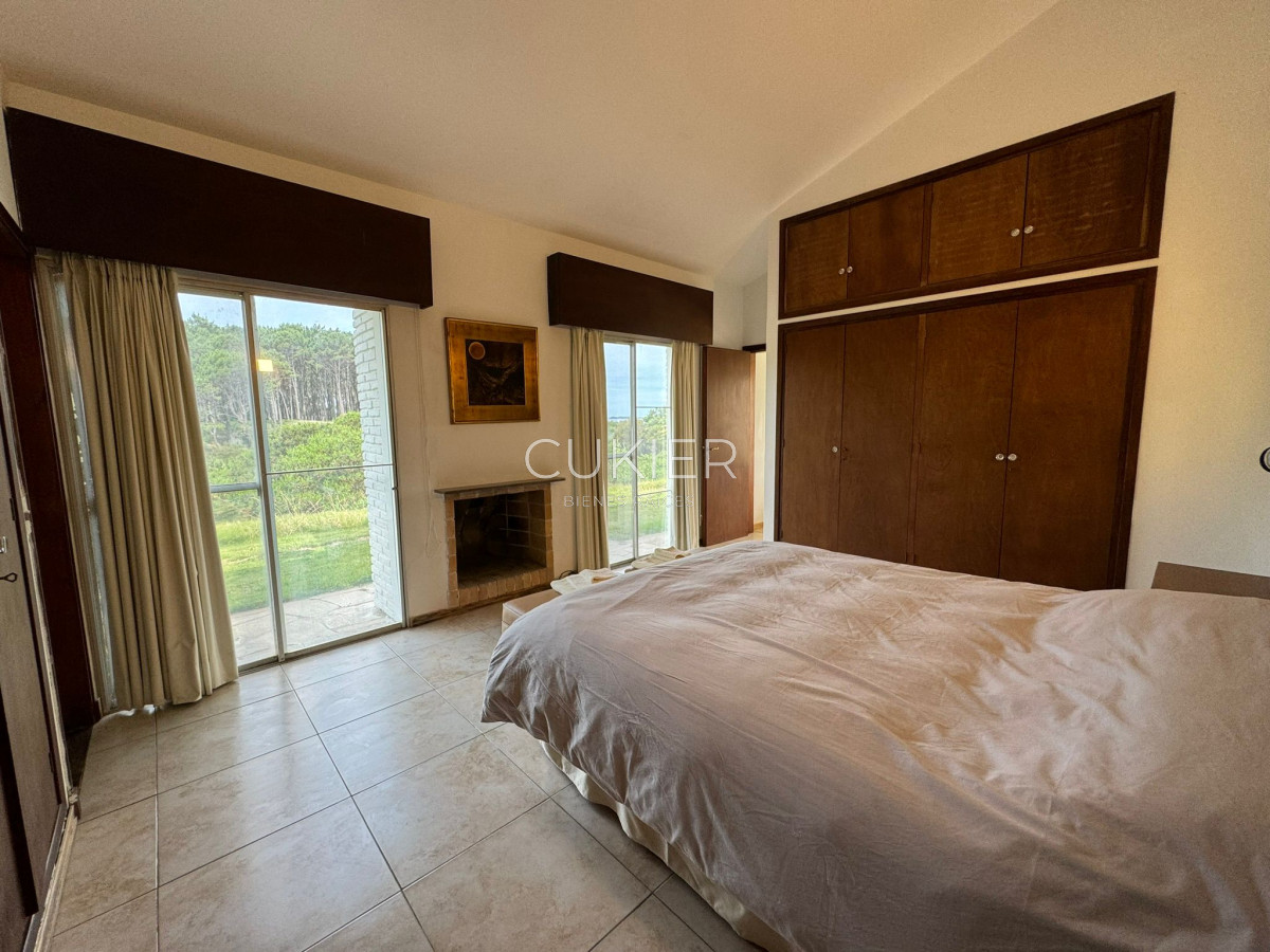 Casa ID.3782 - Alquiler anual casa de 5 habitaciones en Piedras Del Chileno