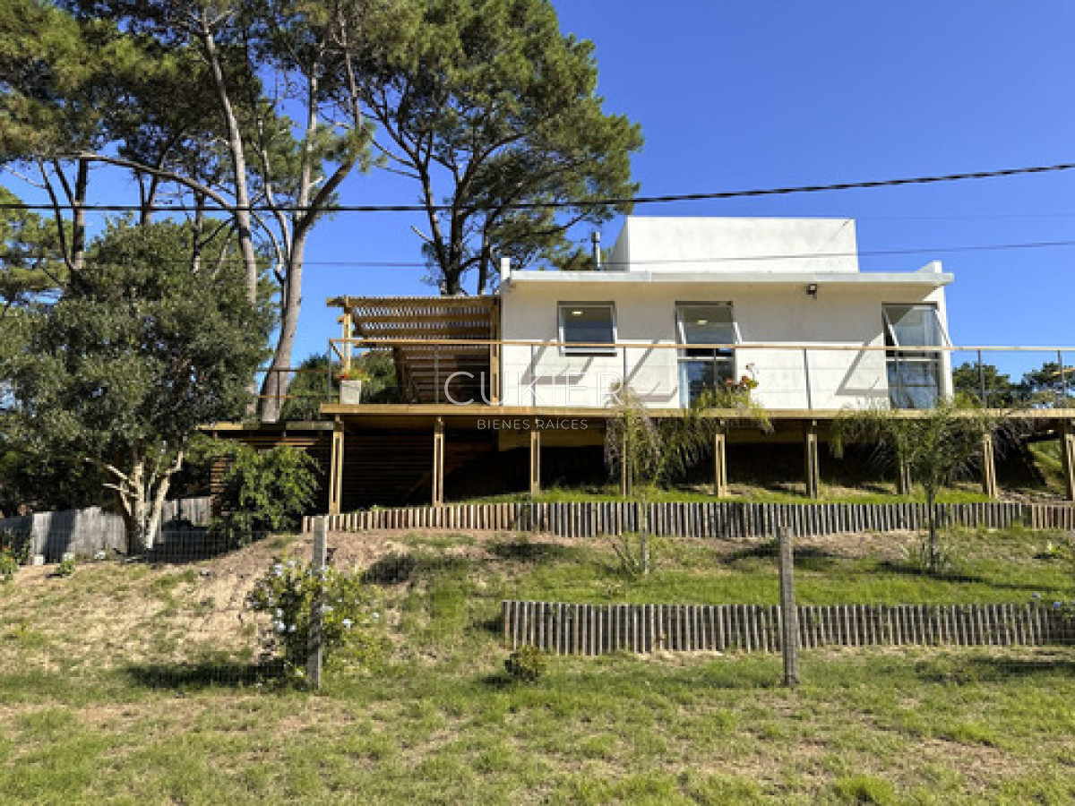 Casa ID.4626 - Venta Casa 3 Dormitorios Chihuahua Punta Del Este