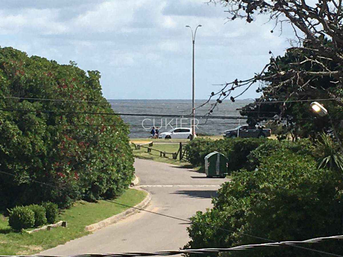 Casa ID.5039 - Alquiler temporada casa 3 dormitorios con Piscina y vista al Mar en Pinares