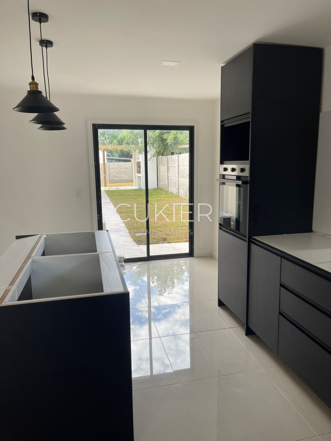 Casa ID.3609 - VENTA  en Lausana 2 casas PH a estrenar de 3 dormitorios. 